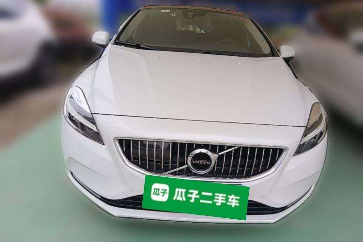 Used Volvo V40 2017 T3 Zhiya Edition Front
