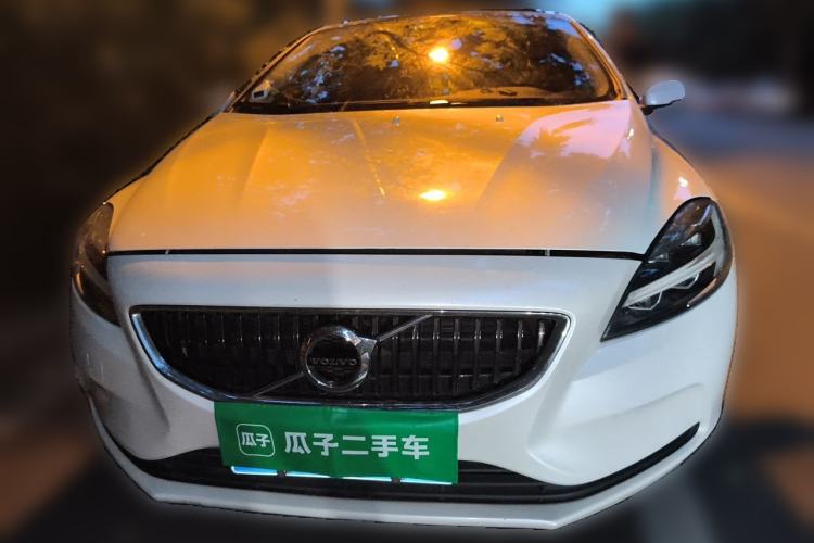 Used Volvo V40 2017 T3 Zhiyi Edition Front