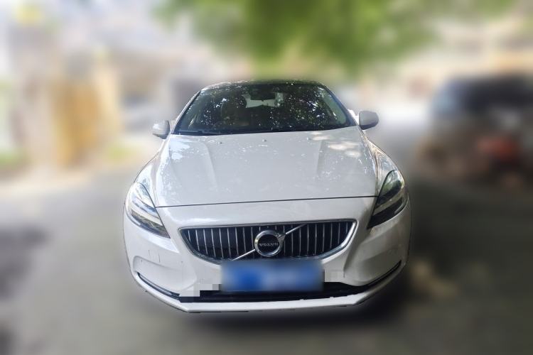 Used Volvo V40 2017 T3 Zhiya Edition Front