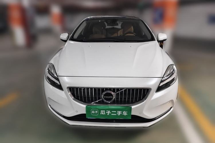 Used Volvo V40 2017 T3 Zhiya Edition Front
