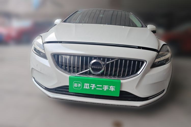 Used Volvo V40 2017 T3 Zhiya Edition Front