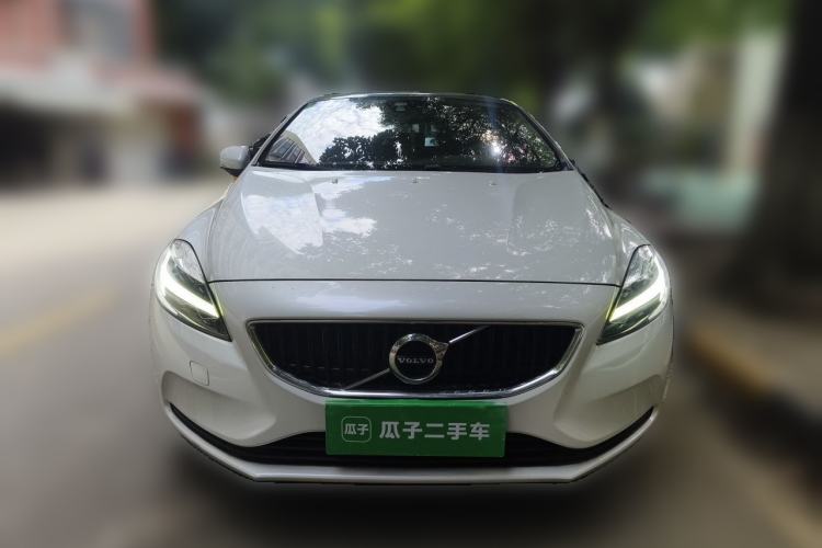 Used Volvo V40 2017 T3 Zhiyi Edition Front