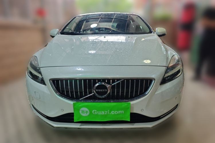 Used Volvo V40 2017 T3 Zhiya Edition Front