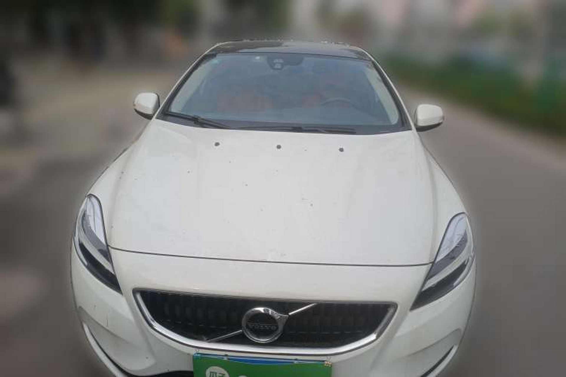 Used Volvo V40 2017 T3 Smart Edition Front
