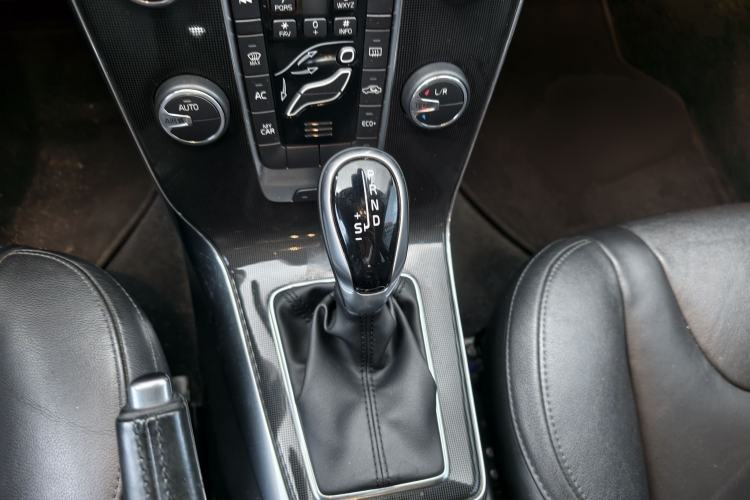 Used Volvo V40 2017 T3 Zhiyi Edition Gear Lever