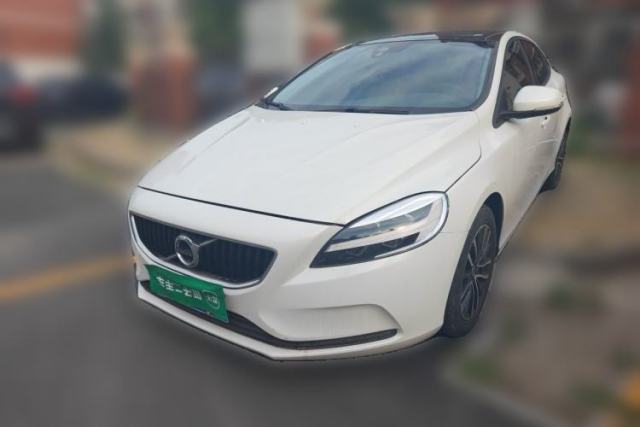 Used Volvo V40 2017 T3 Zhiyi Edition
