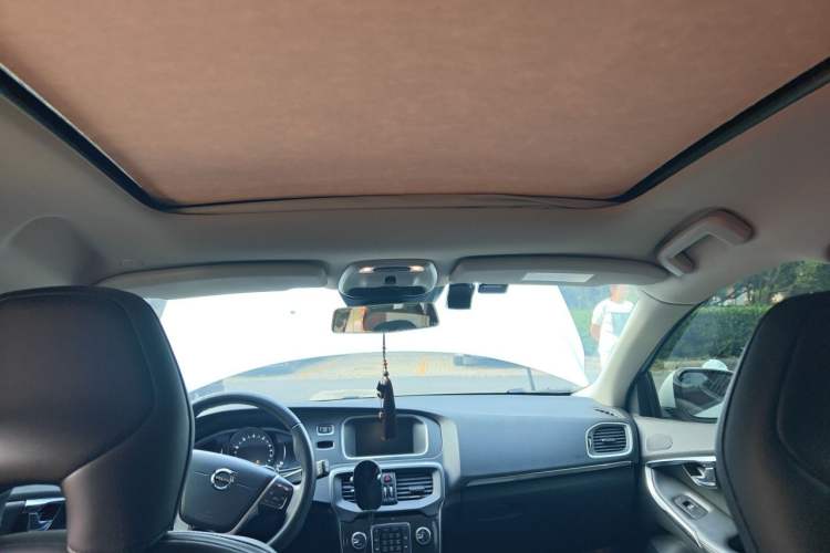 Used Volvo V40 2017 T3 Zhiyi Edition Headliner