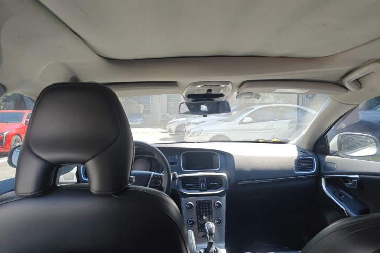 Used Volvo V40 2017 T3 Zhiya Edition Headliner