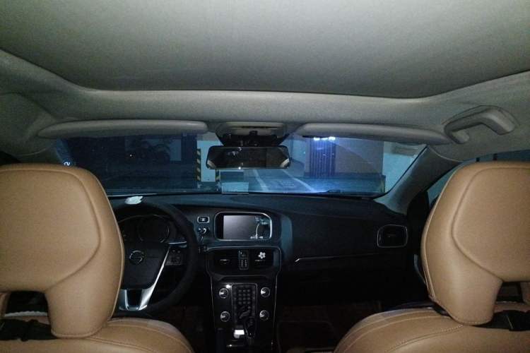 Used Volvo V40 2017 T3 Zhiyi Edition Headliner