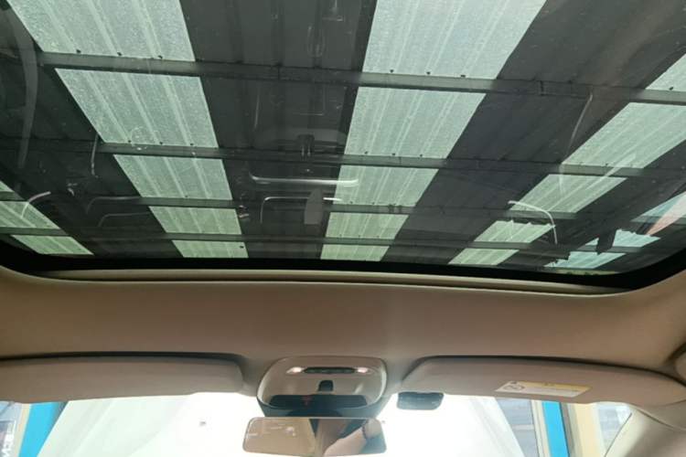 Used Volvo V40 2017 T3 Zhiyi Edition Headliner