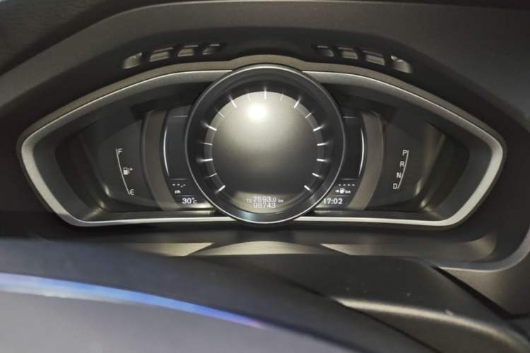 Used Volvo V40 2017 T3 Zhiya Edition Instrument Cluster