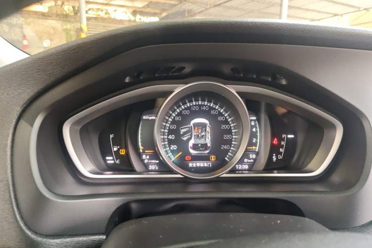 Used Volvo V40 2017 T3 Zhiya Edition Instrument Cluster
