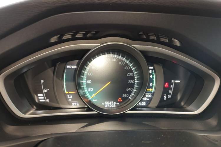 Used Volvo V40 2017 T3 Zhiya Edition Instrument Cluster