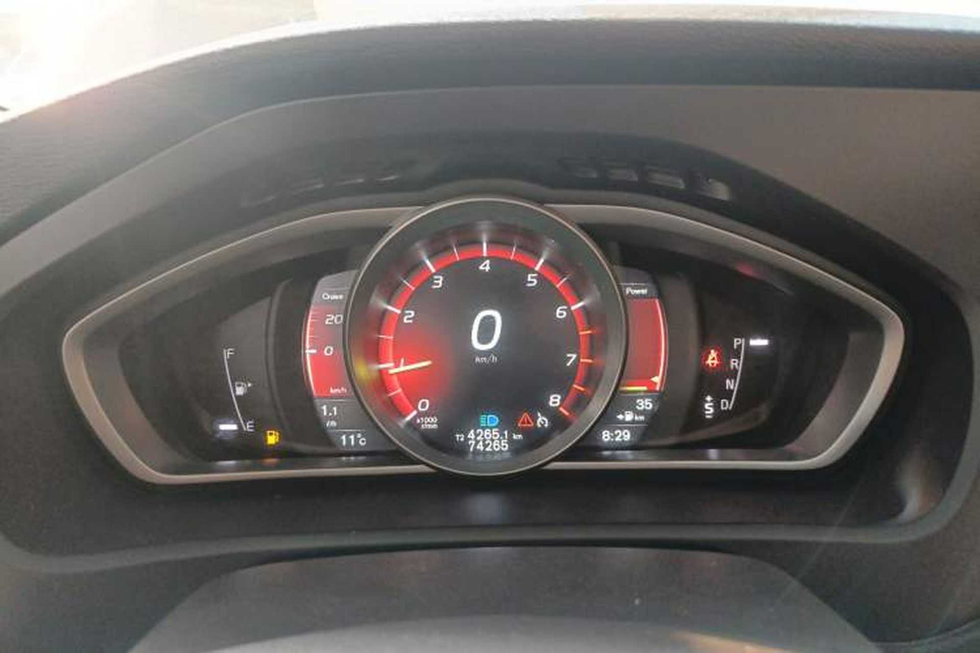 Used Volvo V40 2017 T3 Zhiyi Edition Instrument Cluster
