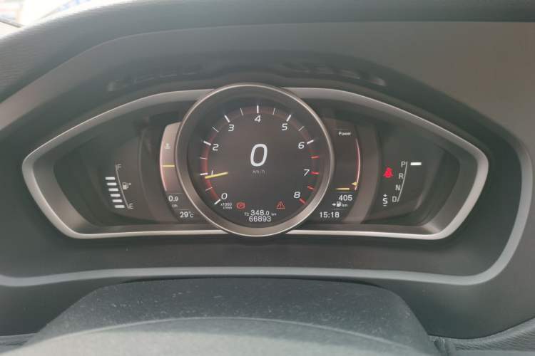 Used Volvo V40 2017 T3 Zhiyi Edition Instrument Cluster