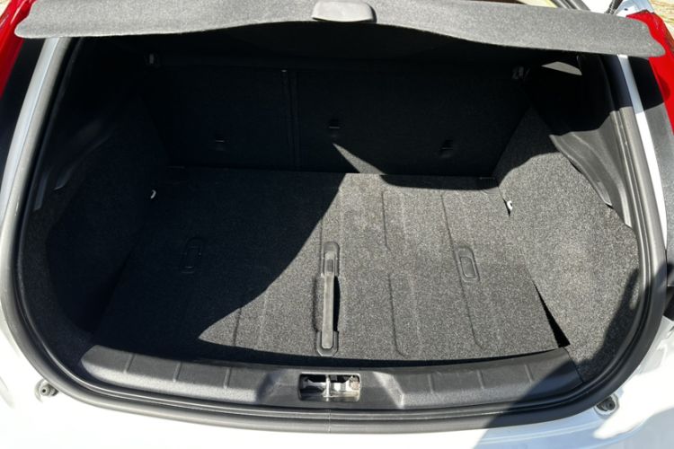 Used Volvo V40 2017 T3 Zhiyi Edition Interior 3