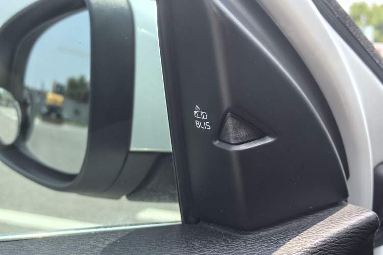 Used Volvo V40 2017 T3 Zhiya Edition Interior 5