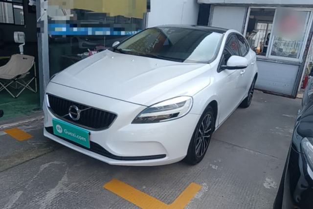 Used Volvo V40 2017 T3 Zhiyi Edition