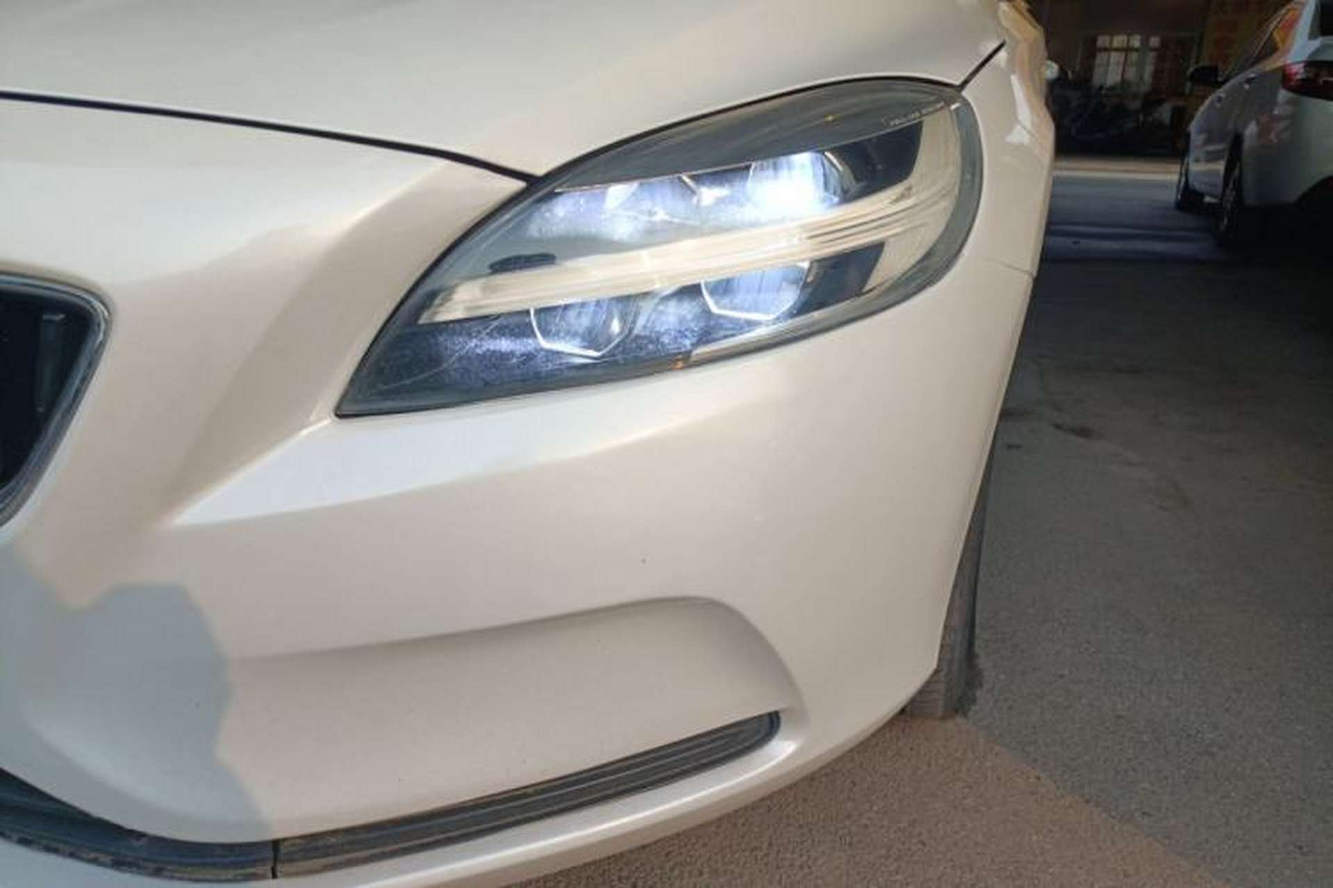 Used Volvo V40 2017 T3 Zhiyi Edition Left Front Headlight