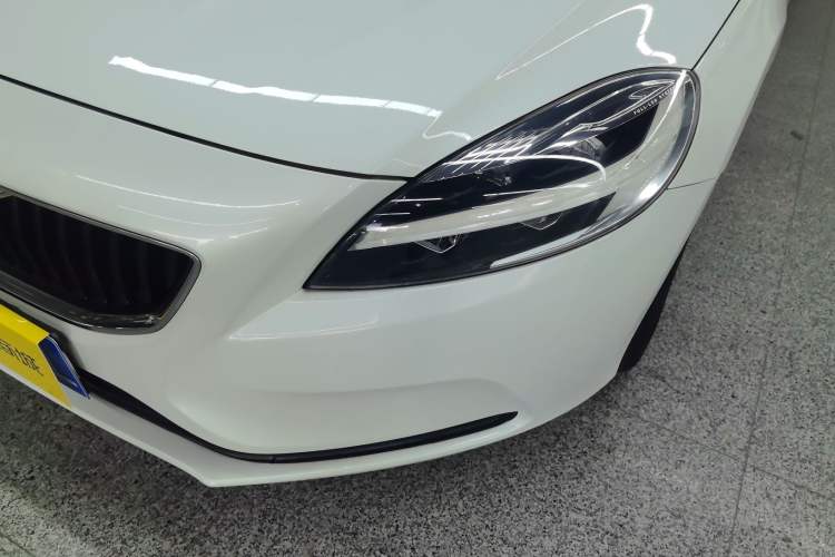 Used Volvo V40 2017 T3 Zhiyi Edition Left Front Headlight