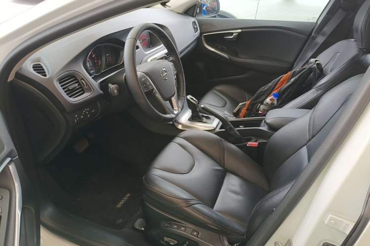 Used Volvo V40 2017 T3 Zhiya Edition Left Front Seat
