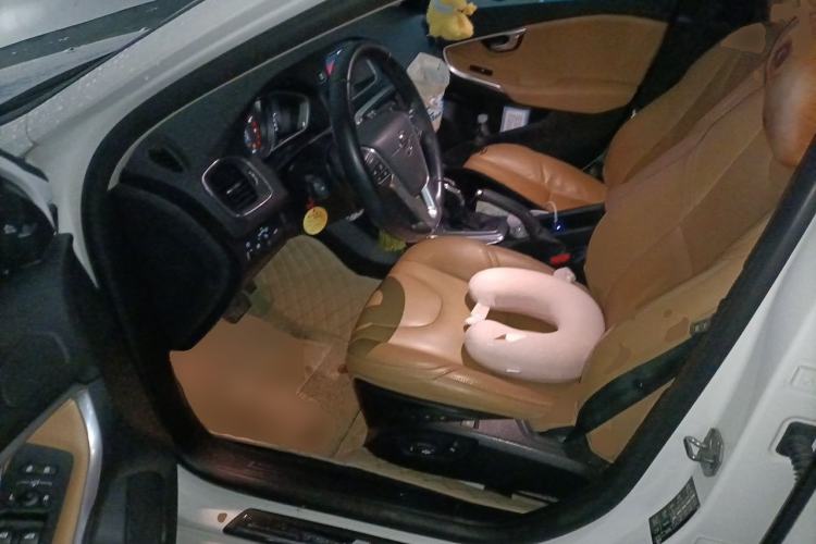 Used Volvo V40 2017 T3 Zhiya Edition Left Front Seat