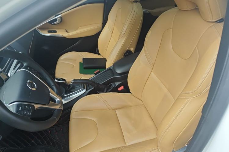 Used Volvo V40 2017 T3 Zhiyi Edition Left Front Seat