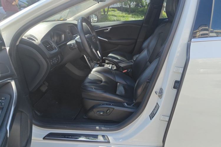 Used Volvo V40 2017 T3 Zhiya Edition Left Front Seat