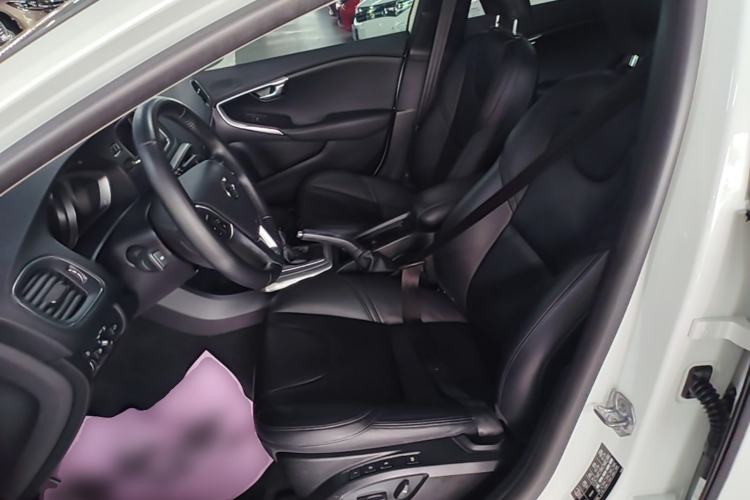 Used Volvo V40 2017 T3 Zhiya Edition Left Front Seat
