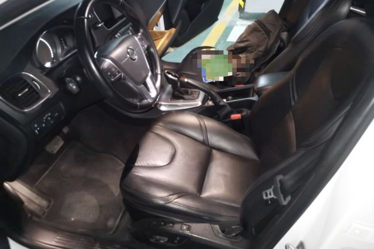 Used Volvo V40 2017 T3 Zhiya Edition Left Front Seat