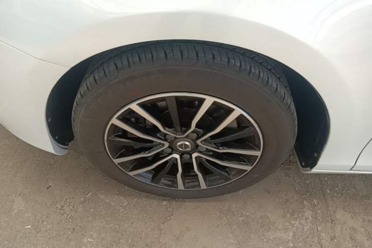 Used Volvo V40 2017 T3 Zhiyi Edition Left Front Wheel Hub