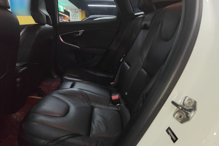 Used Volvo V40 2017 T3 Zhiya Edition Left Rear Seat