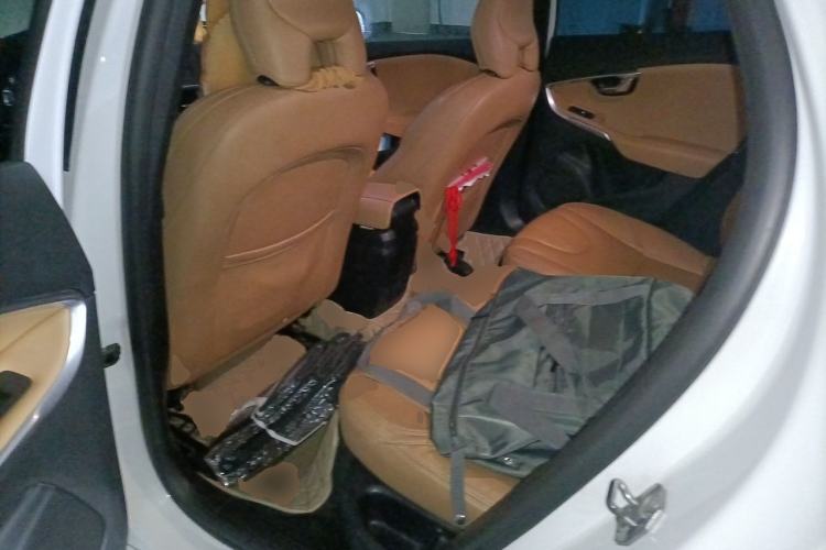Used Volvo V40 2017 T3 Zhiya Edition Left Rear Seat