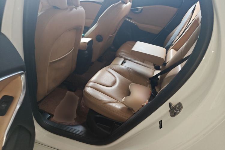 Used Volvo V40 2017 T3 Zhiya Edition Left Rear Seat