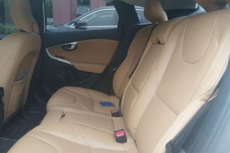 Used Volvo V40 2017 T3 Zhiya Edition Left Rear Seat