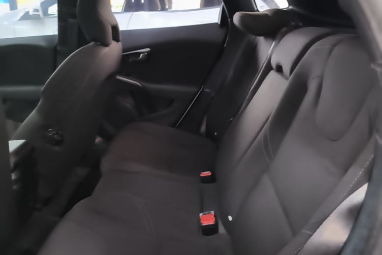 Used Volvo V40 2017 T3 Zhiyi Edition Left Rear Seat