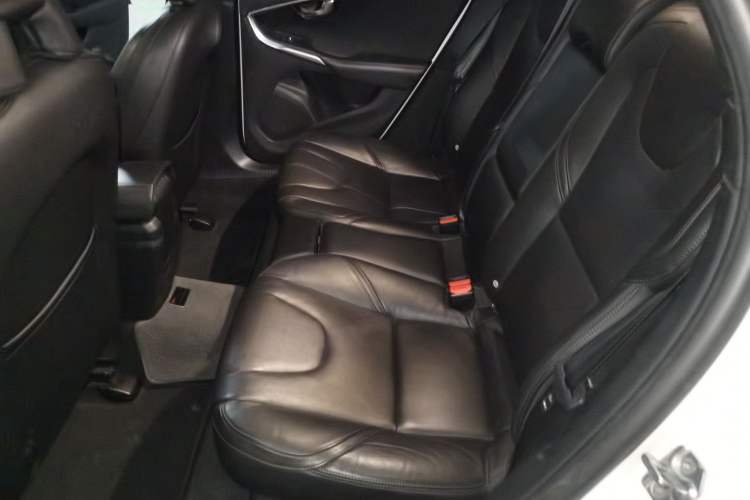 Used Volvo V40 2017 T3 Zhiya Edition Left Rear Seat