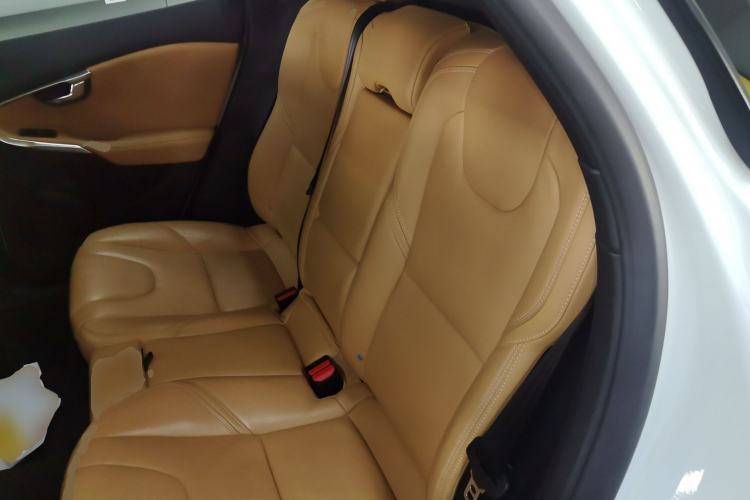 Used Volvo V40 2017 T3 Zhiyi Edition Left Rear Seat