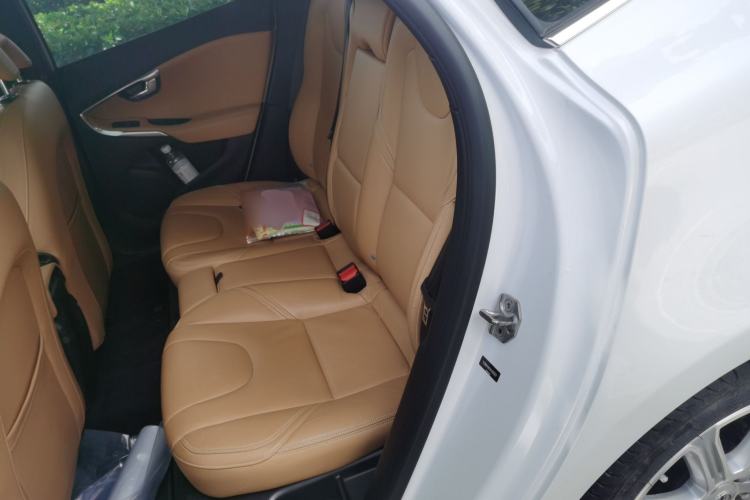 Used Volvo V40 2017 T4 Smart Luxury Edition Left Rear Seat