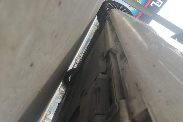 Used Volvo V40 2017 T3 Zhiyi Edition Left Side Sill