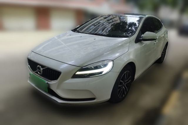 Used Volvo V40 2017 T3 Zhiyi Edition