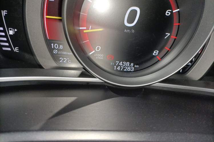 Used Volvo V40 2017 T3 Zhiya Edition Odometer Close Up