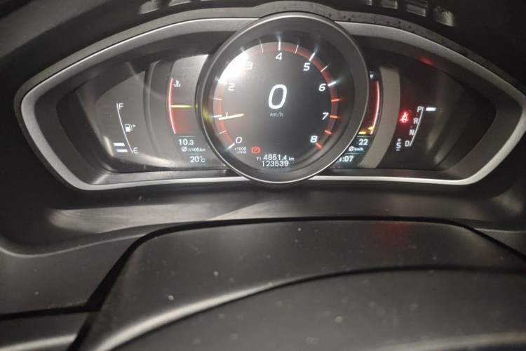 Used Volvo V40 2017 T3 Zhiya Edition Odometer Close Up