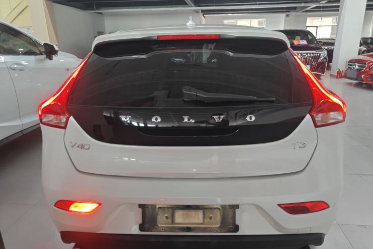 Used Volvo V40 2017 T3 Zhiyi Edition Rear
