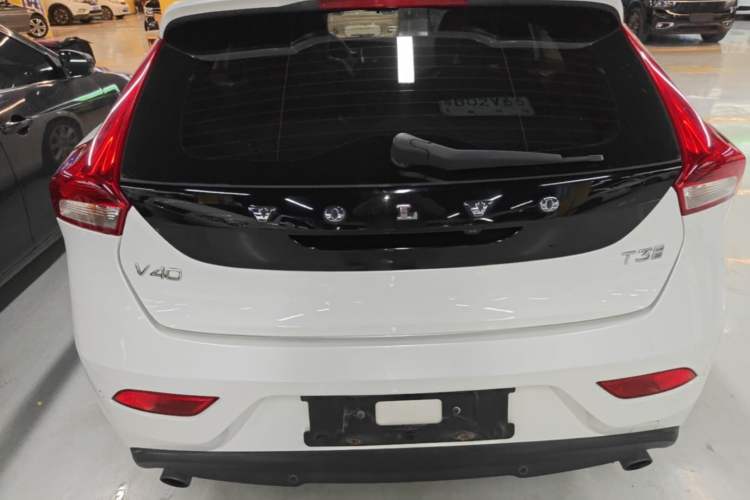 Used Volvo V40 2017 T3 Zhiya Edition Rear