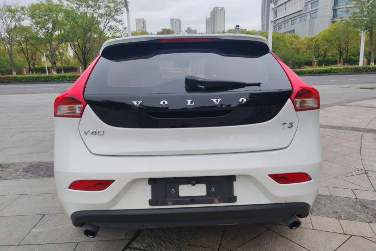 Used Volvo V40 2017 T3 Zhiyi Edition Rear