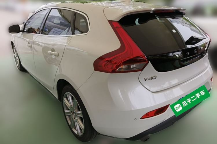 Used Volvo V40 2017 T3 Zhiya Edition Rear Left 45 Deg