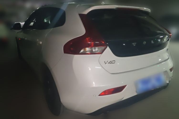 Used Volvo V40 2017 T3 Zhiyi Edition Rear Left 45 Deg