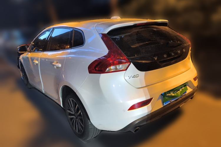 Used Volvo V40 2017 T3 Zhiyi Edition Rear Left 45 Deg