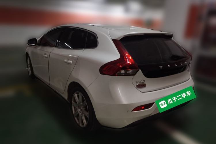 Used Volvo V40 2017 T3 Zhiya Edition Rear Left 45 Deg